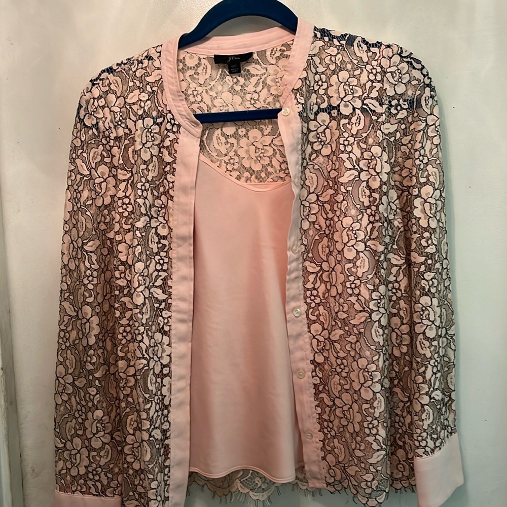 NWOT 00 never worn, JCrew, beautiful light pink flowers laced together. Cami